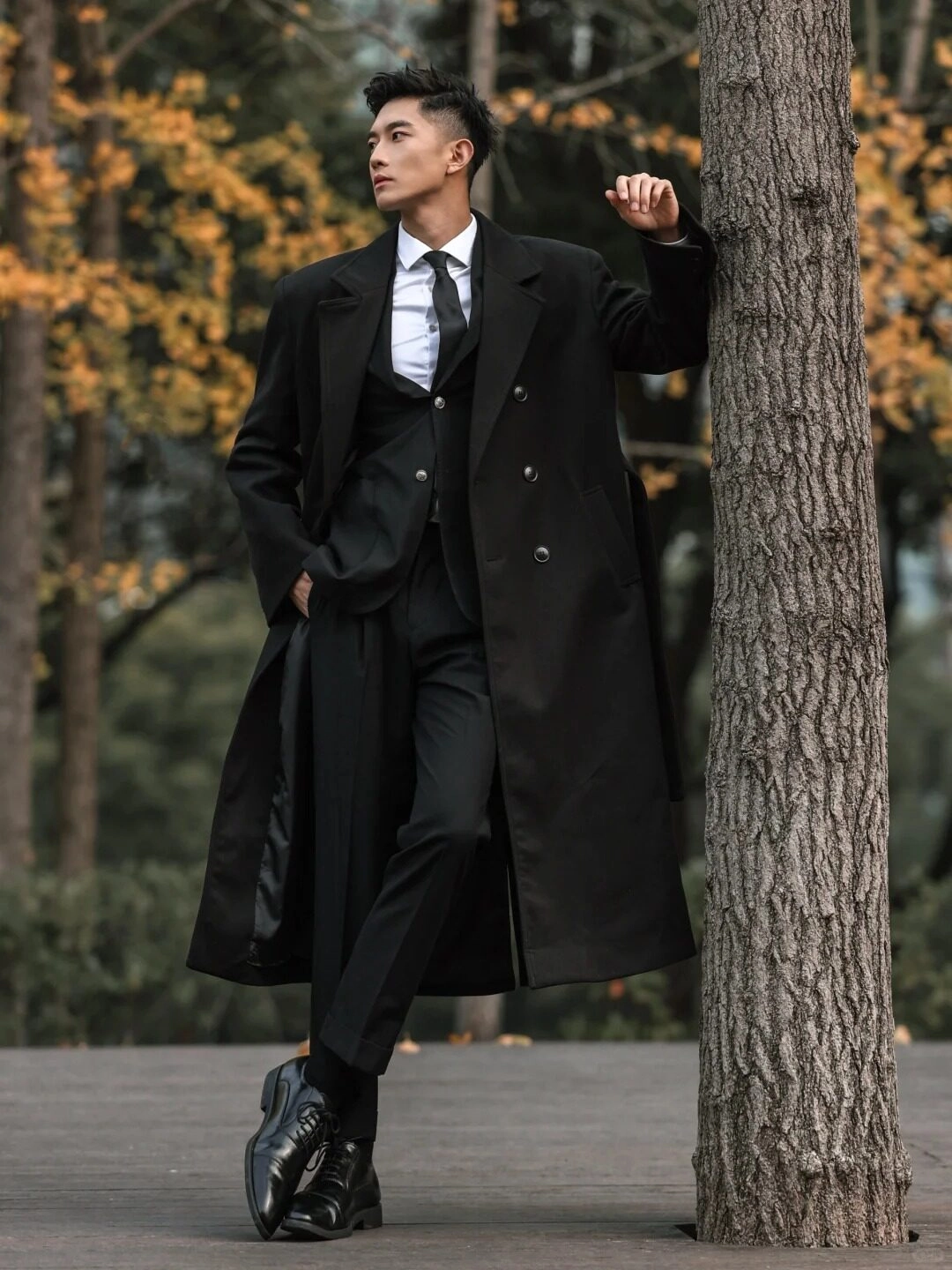 ảnh nam mặc vest ngầu