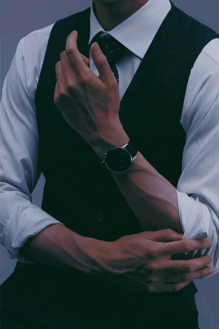 ảnh nam mặc vest che mặt