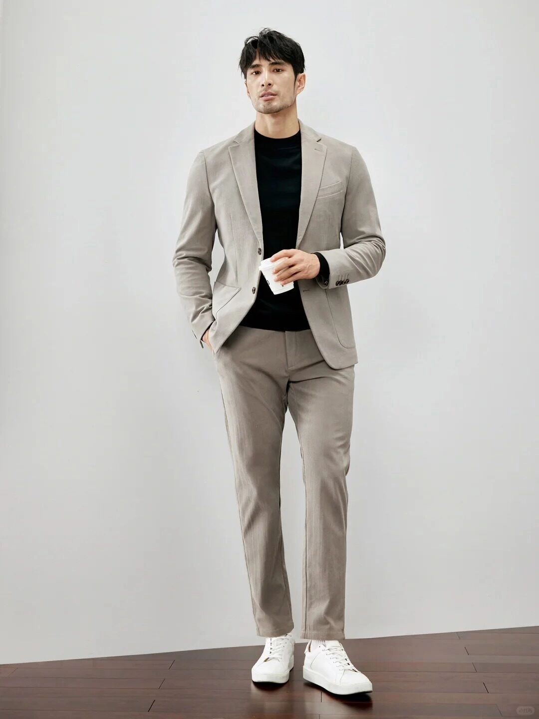 ảnh nam mặc vest ngầu