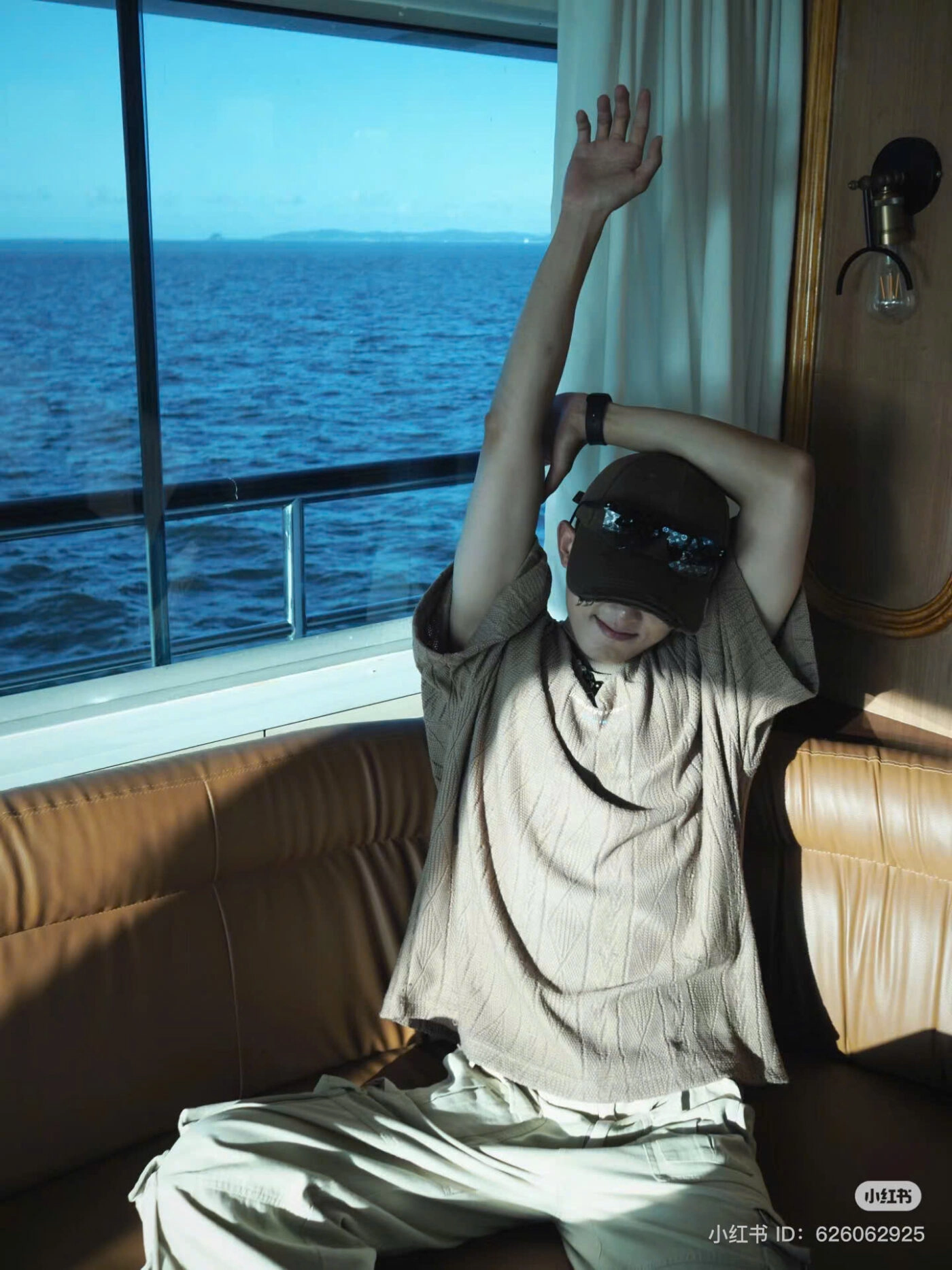 ảnh đội mũ che mặt nam