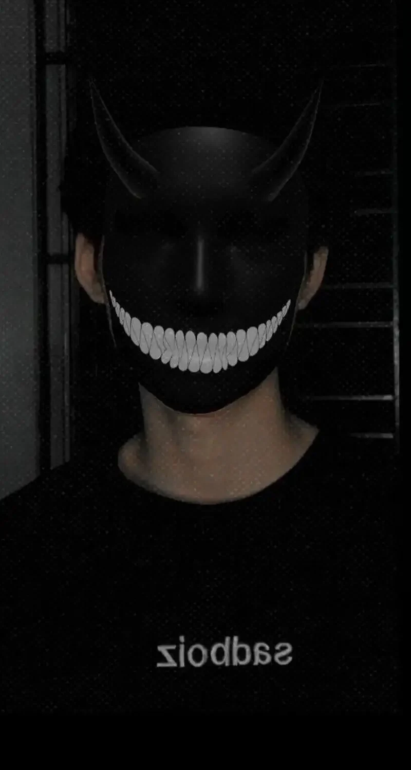 Ảnh nam che mặt quay lưng