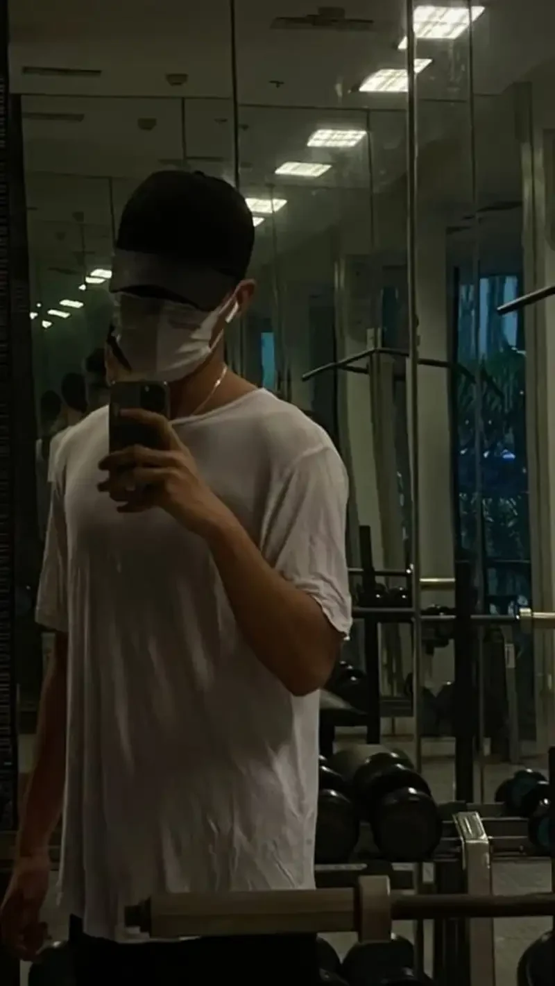 Bad boy ảnh trai đẹp che mặt