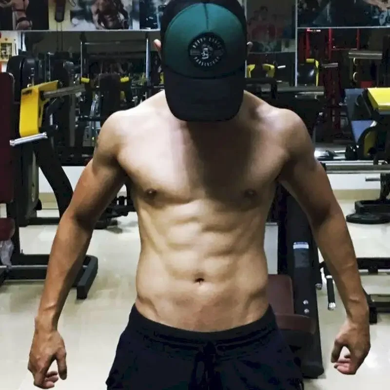 Ảnh trai đẹp 2k4 che mặt thần thái