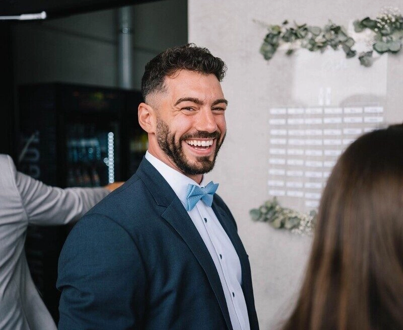 ảnh nam mặc vest