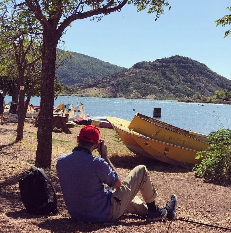 ảnh nam quay lưng ngầu