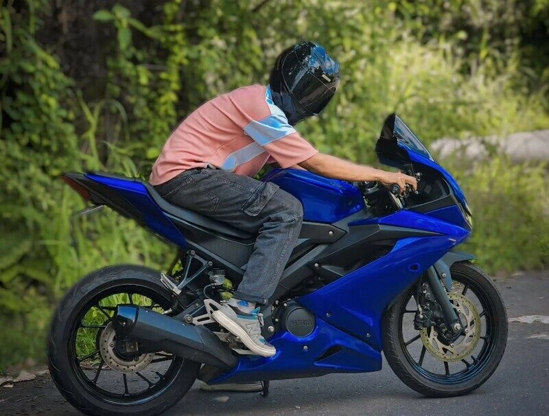 ảnh ngồi xe độ