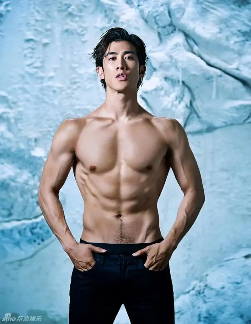 Ảnh trai đẹp body 6 múi cuốn hút