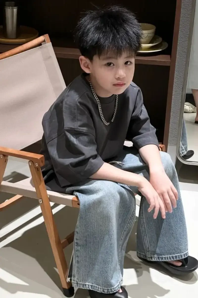 Ảnh trai đẹp 10 tuổi Việt Nam che mặt