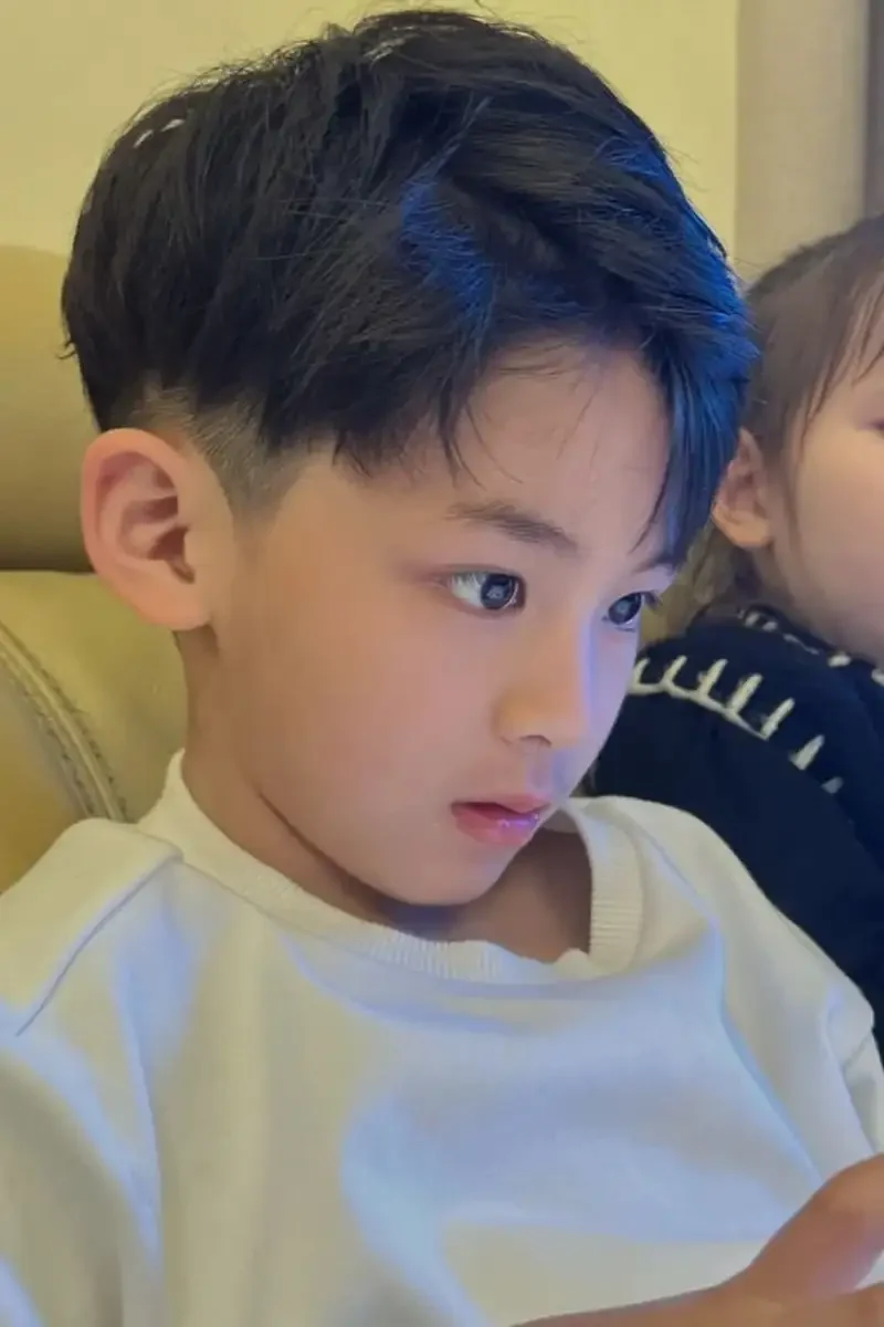 Ảnh trai đẹp viết Nam K10