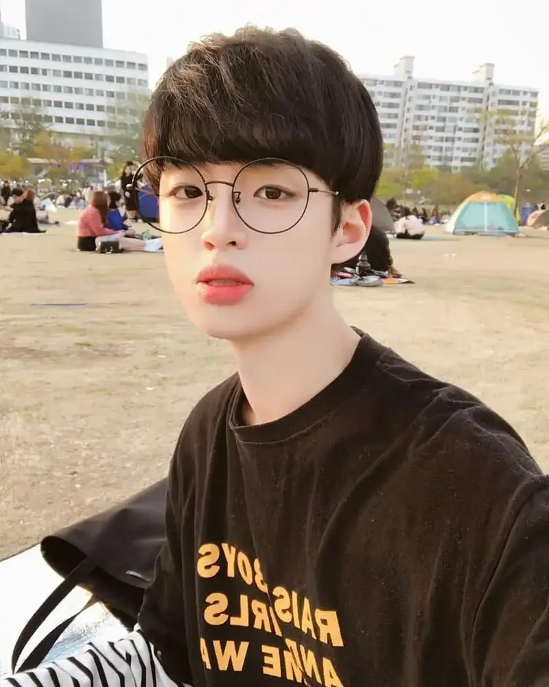 Hình ảnh trai đẹp 12 tuổi Việt Nam