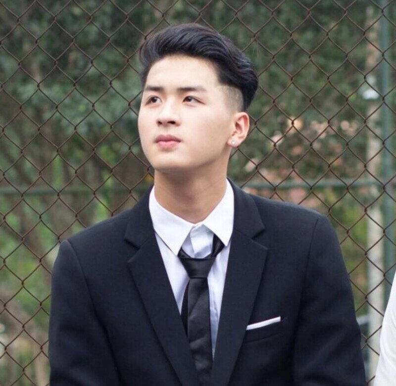 ảnh trai đẹp 17 tuổi mặc đồng phục