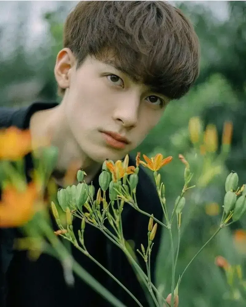 Ảnh mạng trai đẹp 2k12 phong cách trẻ trung