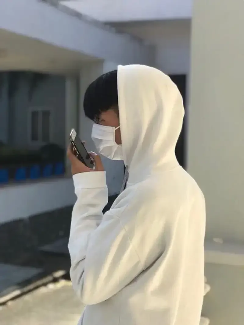 46 hình ảnh trai đẹp che mặt 2k12