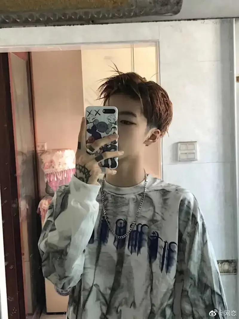 Ảnh trai đẹp 2k2 vẻ ngoài nam tính cuốn hút