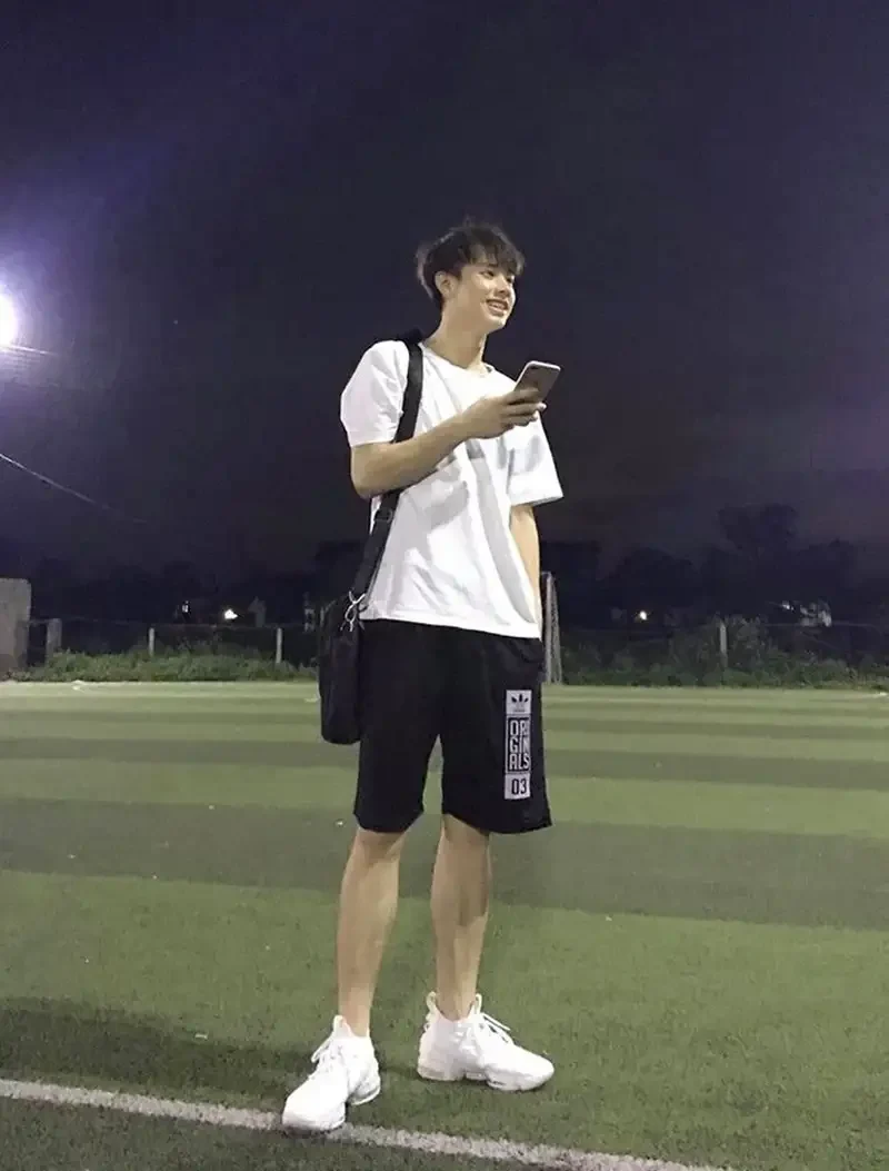 Ảnh trai đẹp 2k13 với thần thái tự nhiên