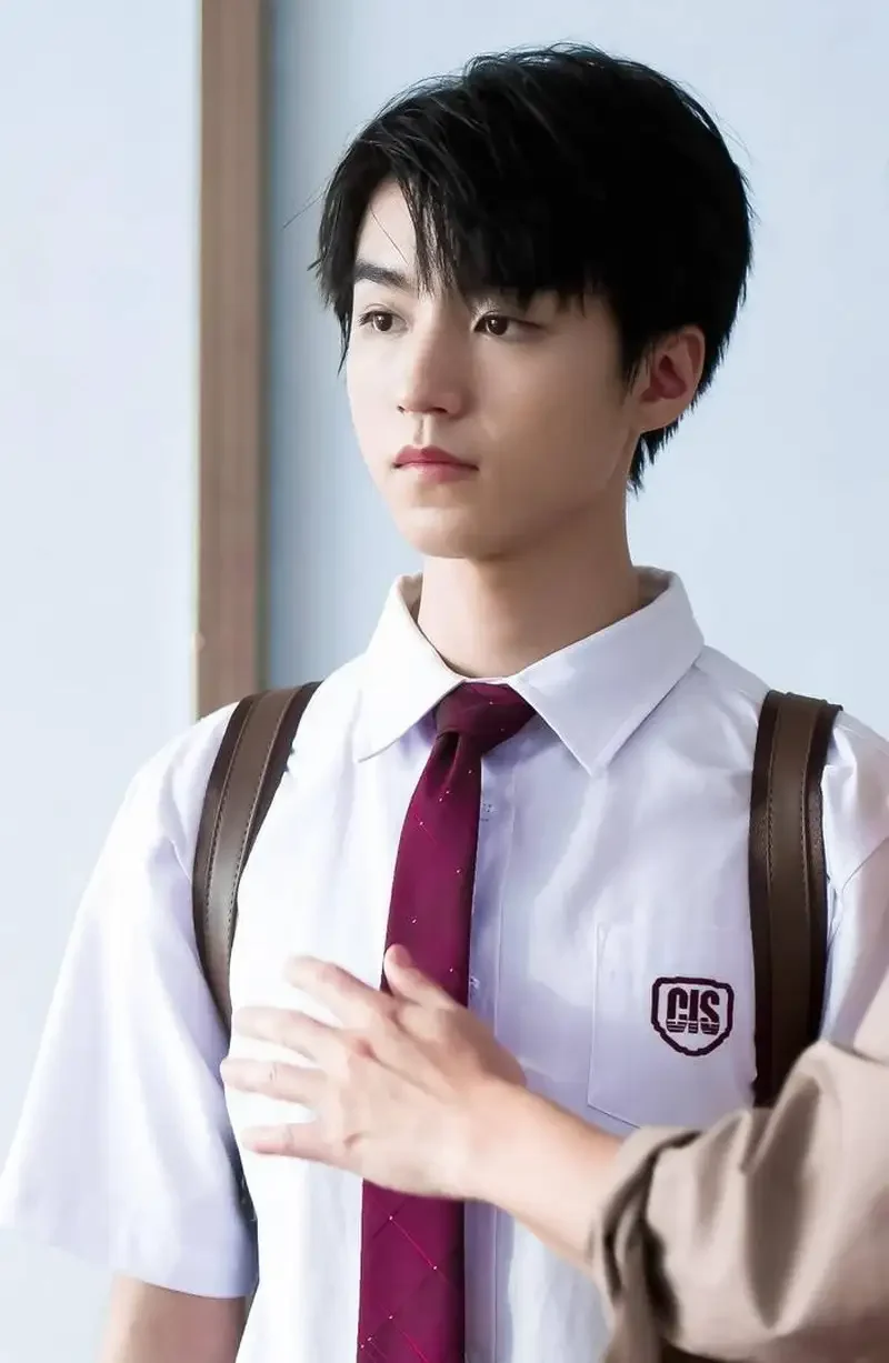 Ảnh pin trai đẹp 2k12 trong bộ vest lịch lãm