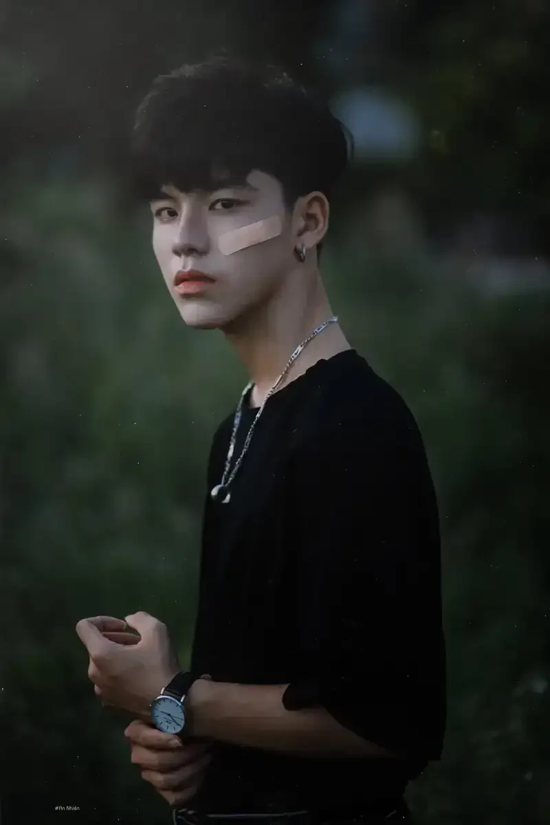 Ảnh trai đẹp 2k2 trong trang phục lịch lãm