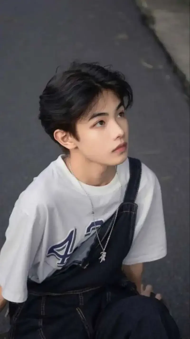 Ảnh trai đẹp che mặt 2k3