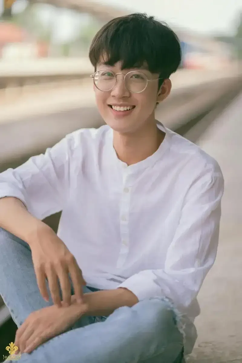 Ảnh trai đẹp 2k1 tạo dáng