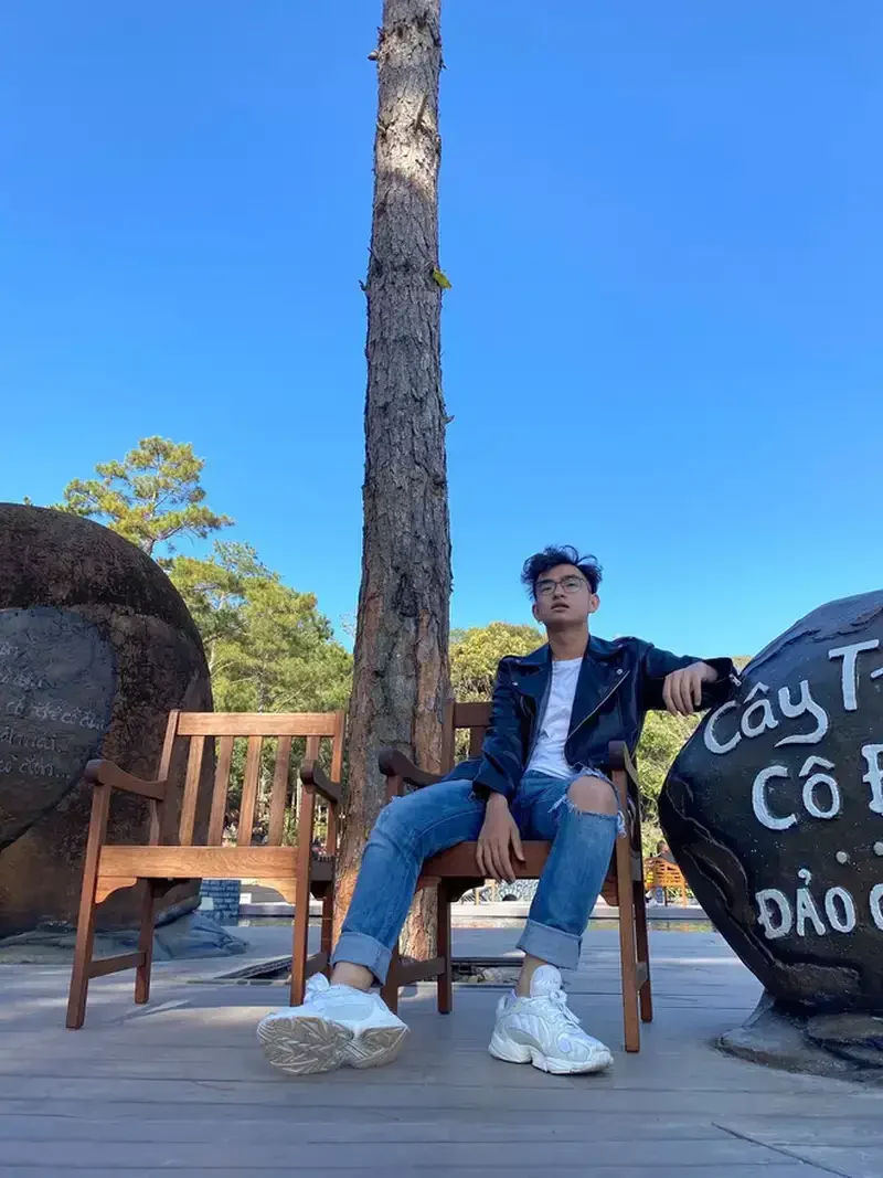 Ảnh trai đẹp 2k3 với phong cách thời trang cá tính