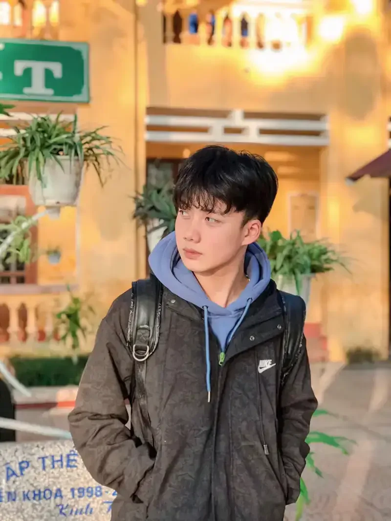 Ảnh trai đẹp 2k3 đeo khẩu trang