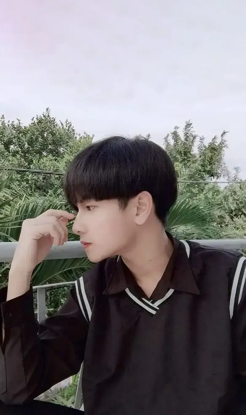 Ảnh trai đẹp che mặt 2k3