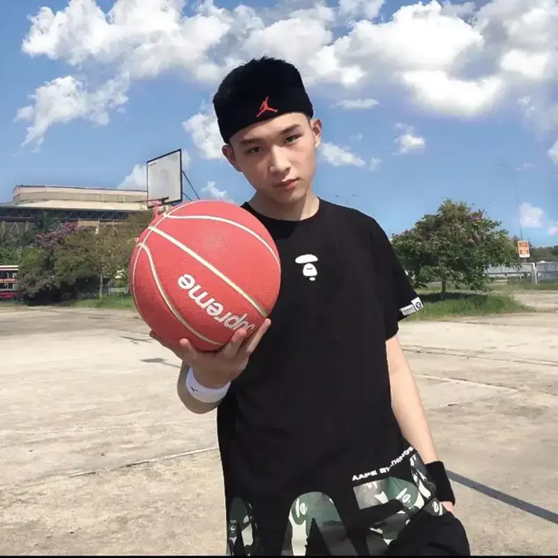 Ảnh trai đẹp 2k5 tạo dáng quyến rũ