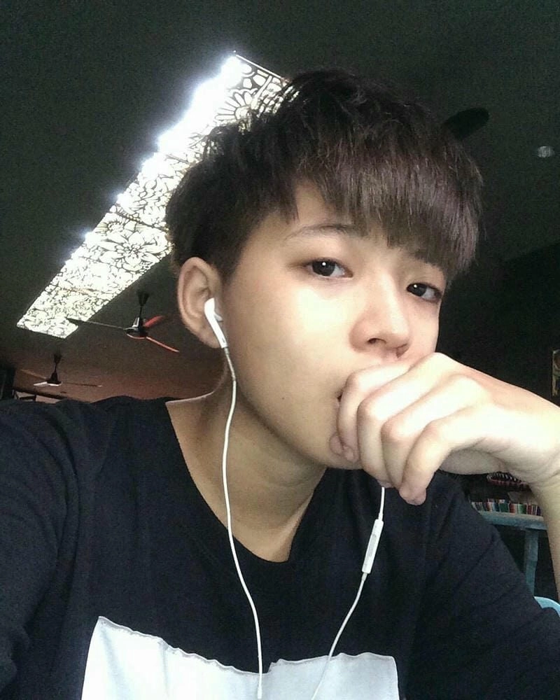 Ảnh trai đẹp 2k7 hai mái thần thái tự tin