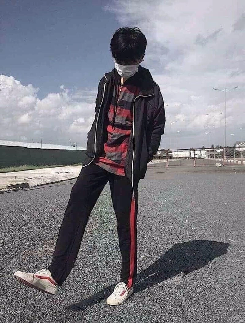 Ảnh trai 2k7 che mặt