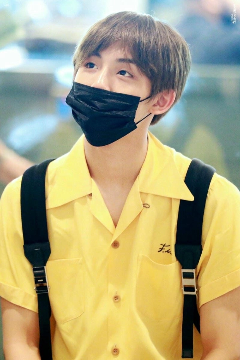 Ảnh trai đẹp 2k7 Việt Nam với ánh mắt