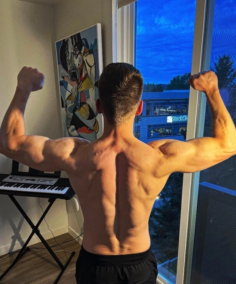 ảnh trai đẹp chụp sau lưng