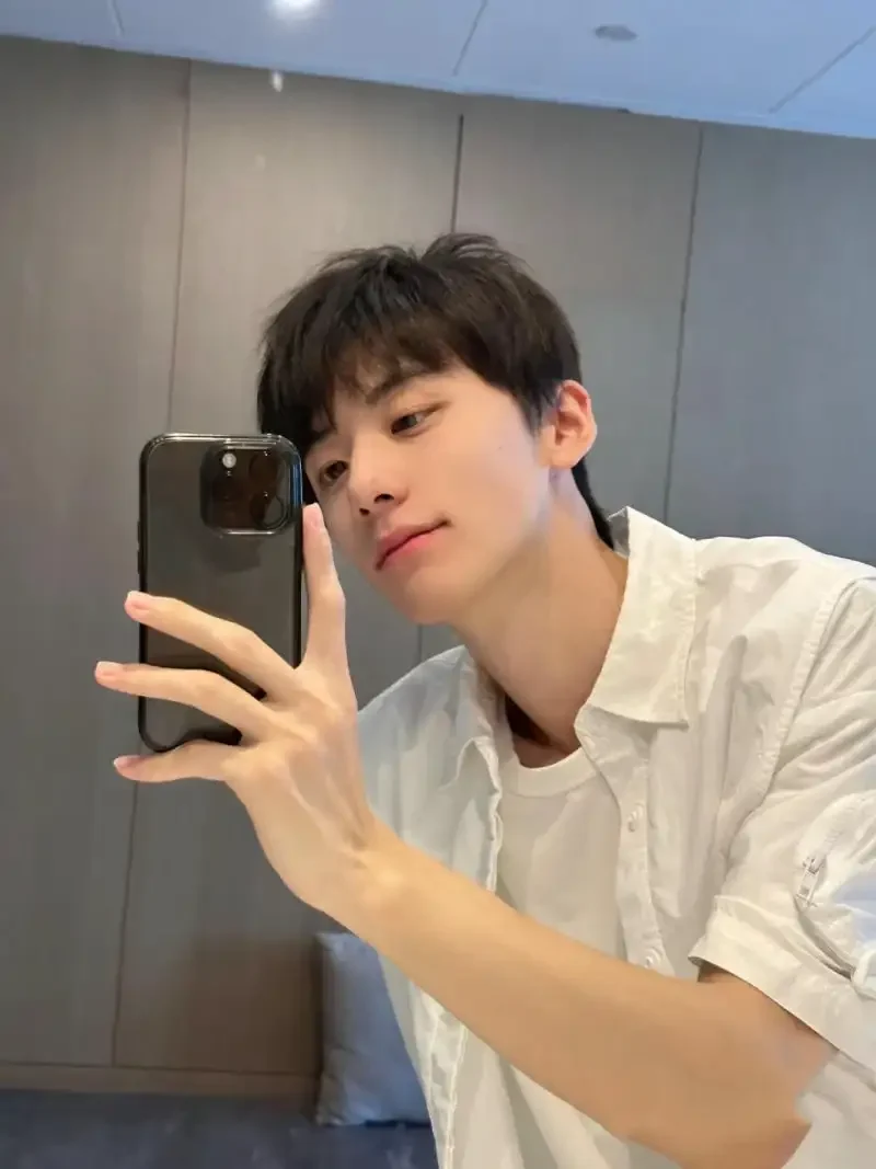 Tạo ảnh selfie nam đẹp