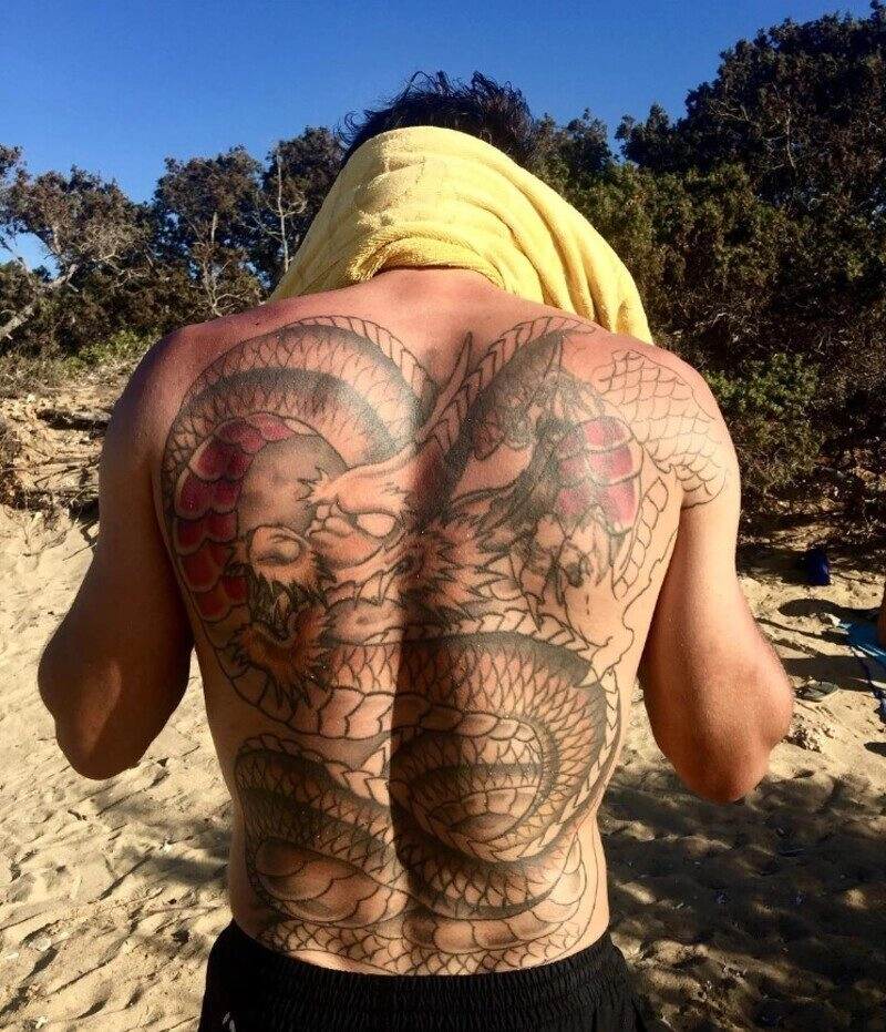 chụp ảnh nam sau lưng