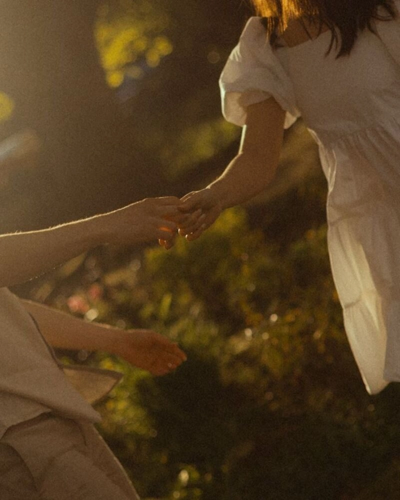 hình ảnh nắm tay nhau,tải ảnh nắm tay đẹp