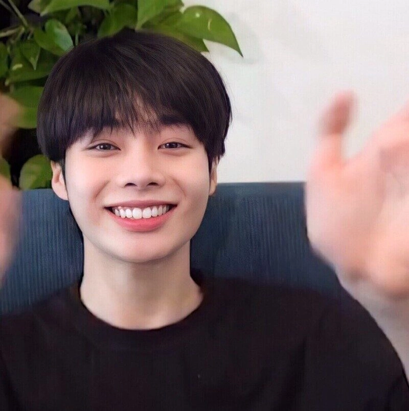 trai đẹp Việt Nam tuổi 17 khiến fan mê mẩn