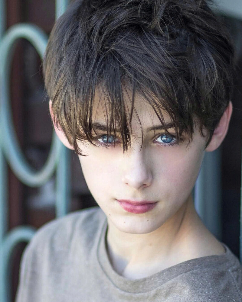 Hình ảnh nam học sinh vẻ đẹp ấn tượng