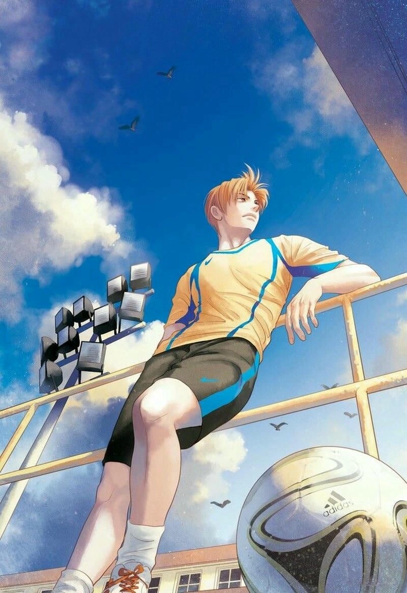 Ảnh nam đá bóng che mặt