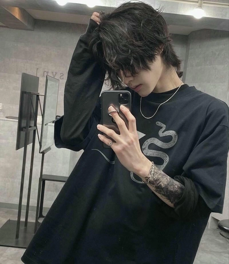 Avatar trai che mặt thần thái lạnh lùng