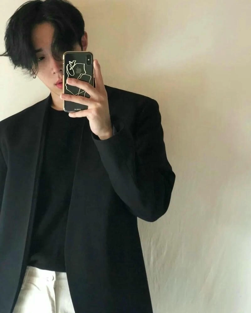 Ảnh trai giấu mặt chất tạo hình sắc nét