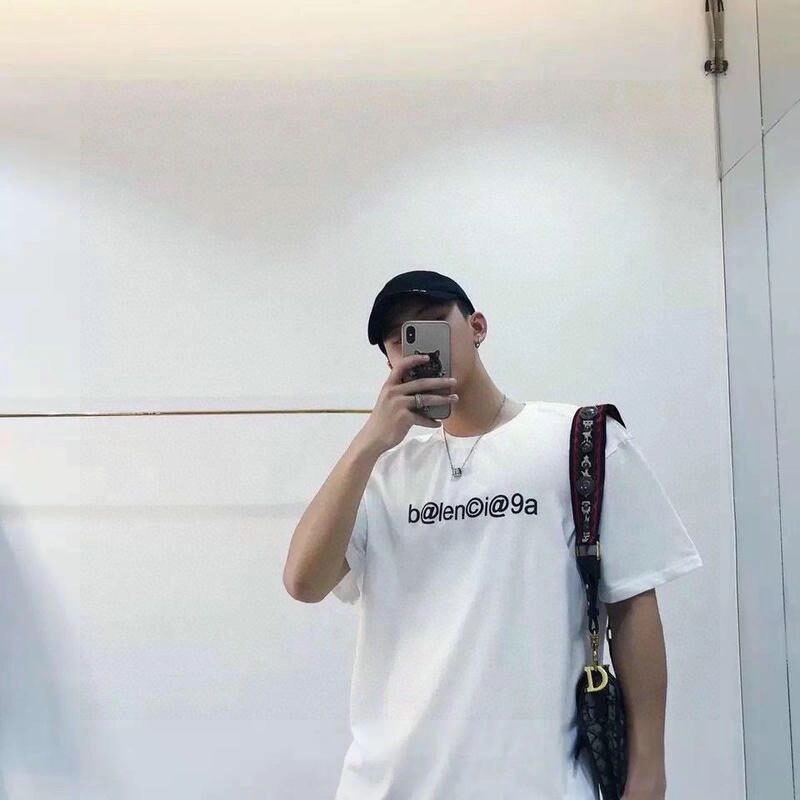 Ảnh avatar trai đẹp che mặt, khắc họa nét bí ẩn