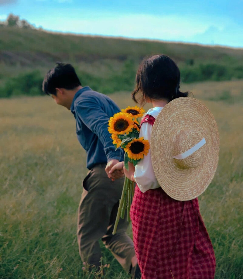 Hình ảnh nắm tay đẹp và nhẹ nhàng