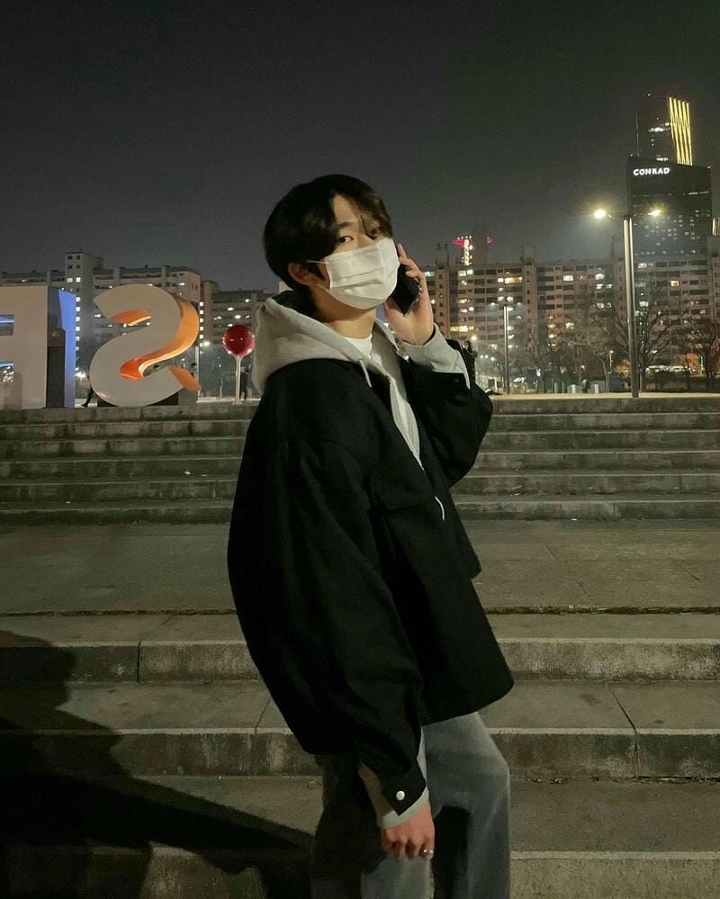 Ảnh trai đẹp 2K5 che mặt