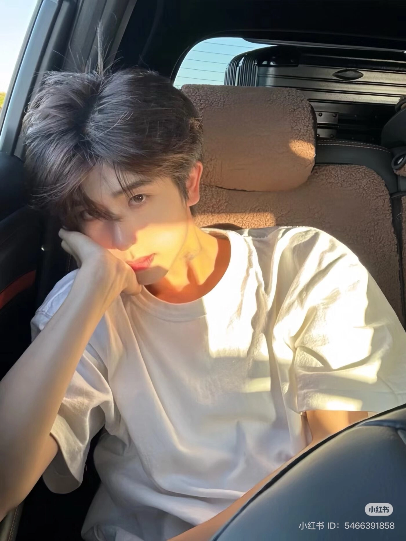 ảnh trai đẹp 2k9 che mặt