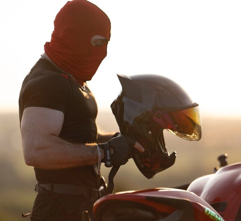 ảnh trai đẹp 6 múi che mặt