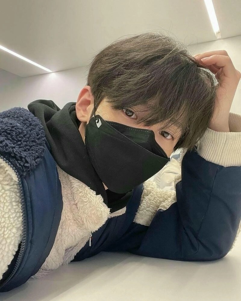 Ảnh trai đẹp che mặt