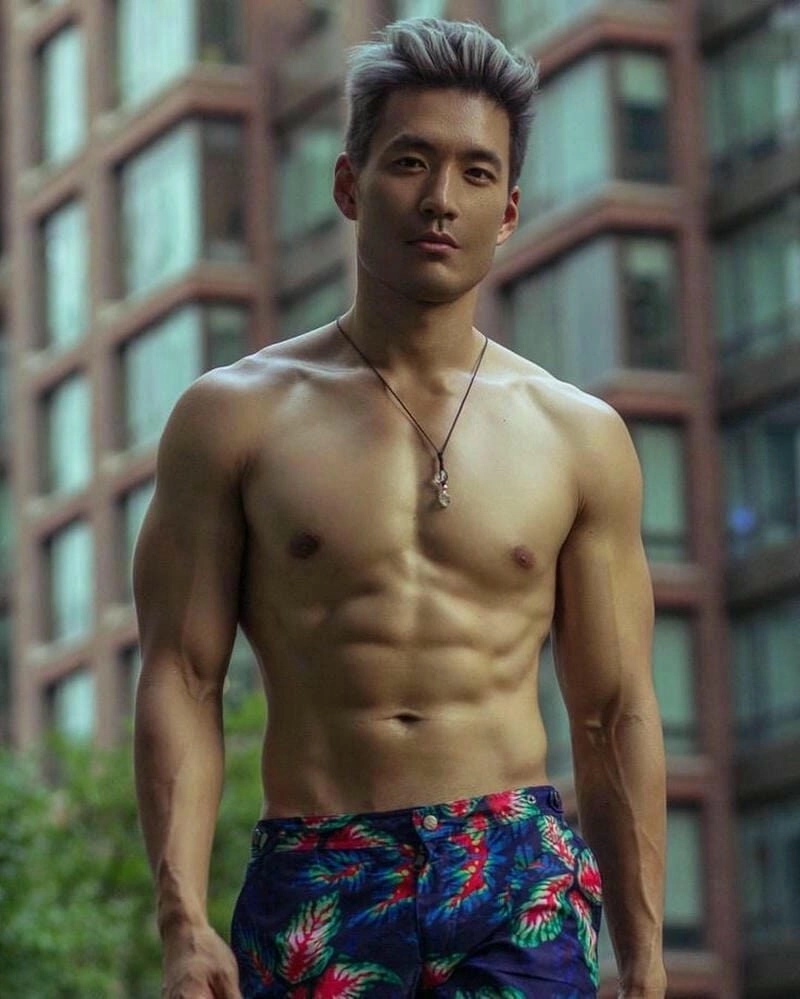 Ảnh trai đẹp K5 bình thường với thần thái nhẹ nhàng