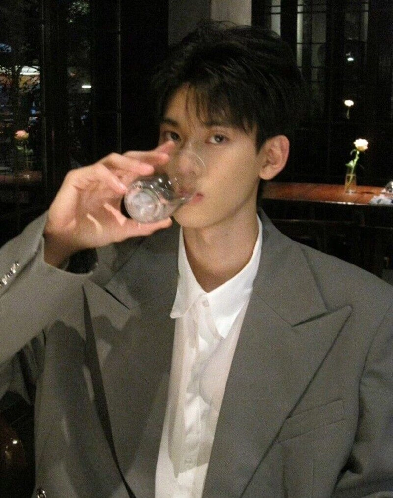 avatar nam buồn ngầu