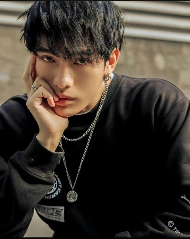 avatar nam buồn ngầu