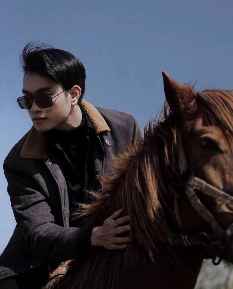 Hình concept chụp ảnh nam lich lãm