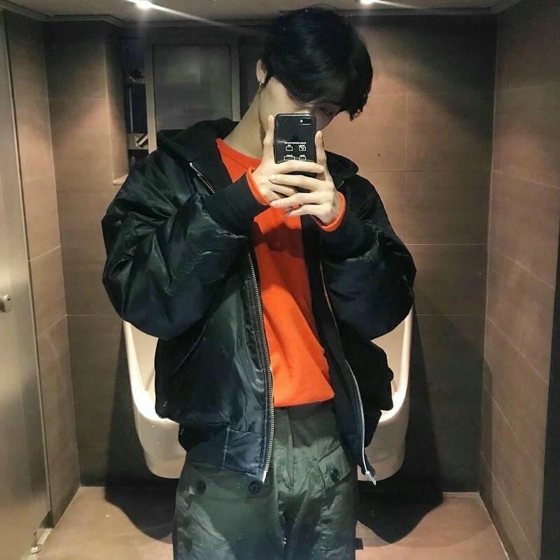 Hình trai đẹp 6 múi khoe cơ thể khỏe khoắn